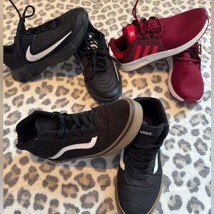 HUGE BUNDLE OF KIDS SNEAKERS